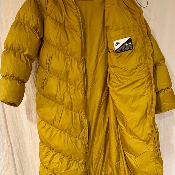 Nike Therma-FIT Windrunner Long Puffer Coat Mustard Yellow Size Small New - Picture 6 of 7